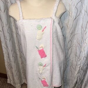 Vintage White and Pink Cocktail Embroidered Wrap